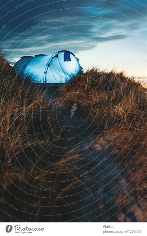 Campen in den Dünen von Sylt ein lizenzfreies Stock Foto von Photocase