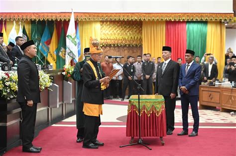 Malik Mahmud Kembali Dikukuhkan Sebagai Wali Nanggroe Aceh