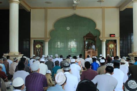 Contoh Khutbah Jumat Singkat Dalam Berbagai Tema