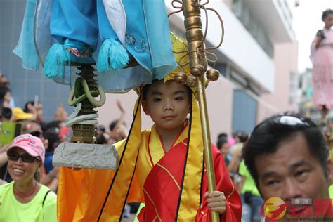 圖集｜林鄭睇「林鄭」 長洲飄色創意十足 香港文匯網