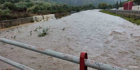 Maltempo Nel Reggino S Ingrossa Il Torrente Santa Venere A San Luca