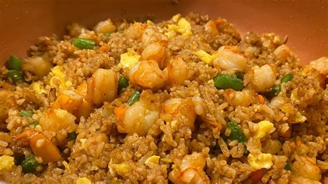 Don T Throw Away Leftover Rice Quick Easy Shrimp And Eggs Fried Rice