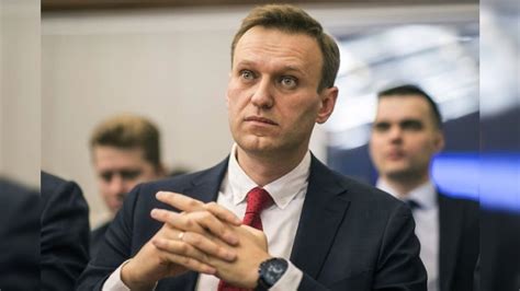 Moscow Court Confirms Prison Time For Kremlin Critic Alexei Navalny