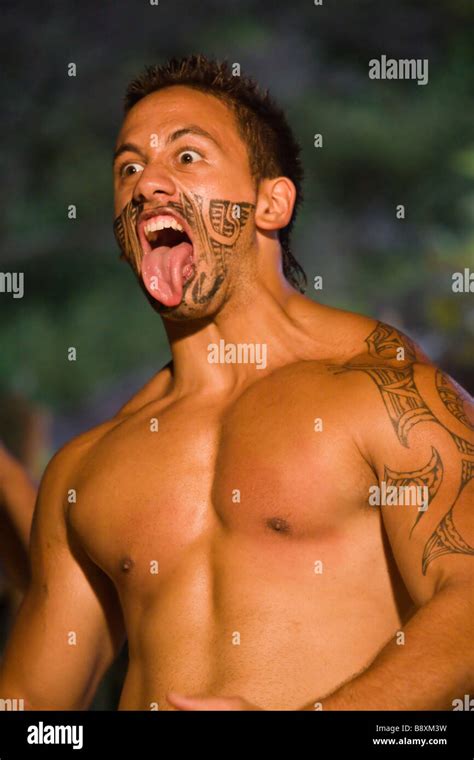 Maori Haka Dance Fotografías E Imágenes De Alta Resolución Alamy