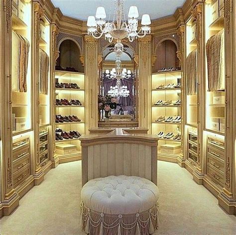 39 Dreamy Walk In Closet Ideas The Wonder Cottage Luxury Homes