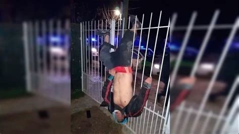 Quiso Entrar A Robar En Una Vivienda Y Quedó Enganchado En La Reja