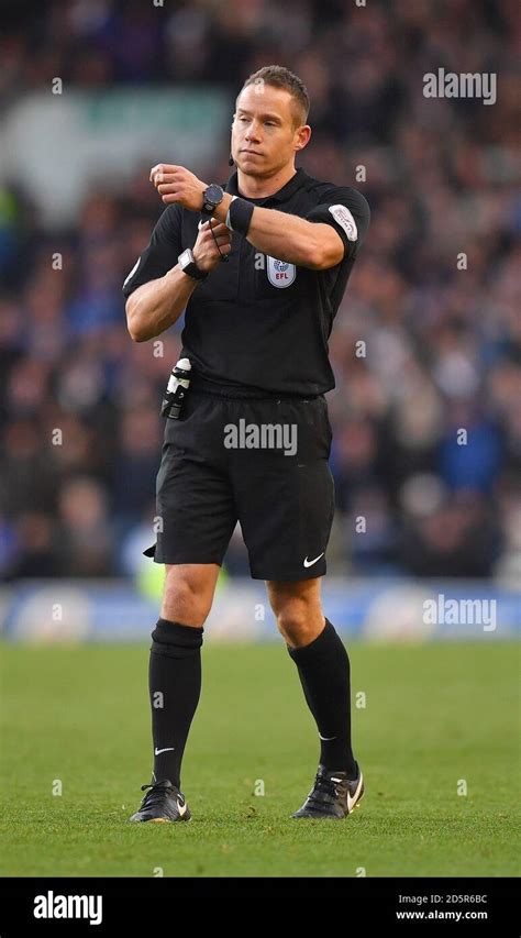 Referee Stephen Martin Stock Photo Alamy