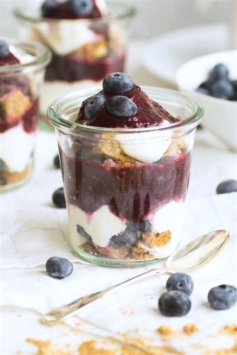 Cheesecake Im Glas Mit Blaubeeren Zimtkeks Und Apfeltarte