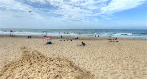 Gironde Un Promeneur D Couvre Obus Sur La Plage Nord De Vendays