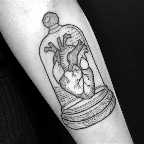 113 Anatomical Heart Tattoos That Reflect Your Emotions