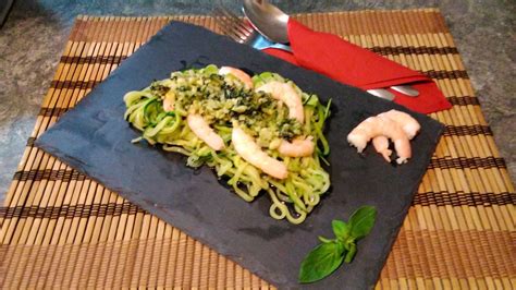 Trasnochar En La Cocina Tallarines De Calabac N Con Pesto Casero Y