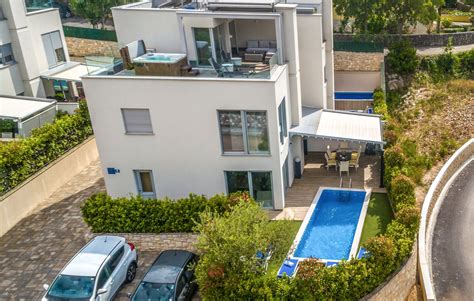 Ferienhaus Krk Malinska Kroatien CKK970 Novasol