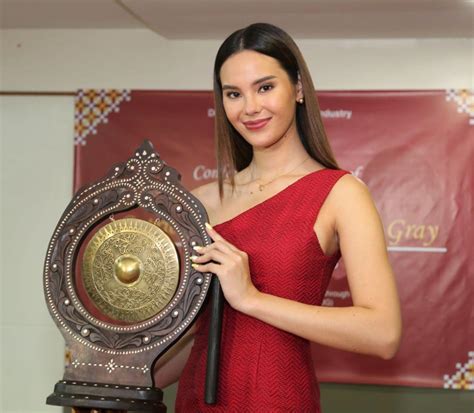 Dti Confers 2018 Miss Universe Catriona Gray As Otop Philippines