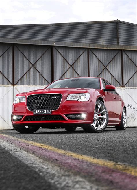 2015 Chrysler 300 SRT Review - photos | CarAdvice