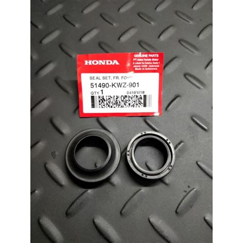 ORIGINAL HONDA FRONT FORK OIL SEAL 1PC OIL SEAL 1PC SEAL DUST FOR