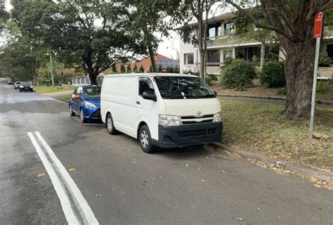 Watch Out for Double Lines When Street Parking in Lane Cove - In the Cove