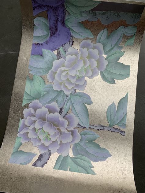 Золотые обои с цветами Yana Svetlova Wallcoverings | Обои, Цветы, Стена