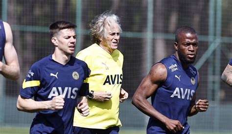 Fenerbah E De Teknik Direkt R Iddialar Jorge Jesus Giderse Ya Sergen