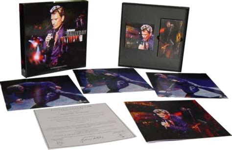 Les Objets Originaux De Johnny Le Coffret Collector De L Olympia 2000