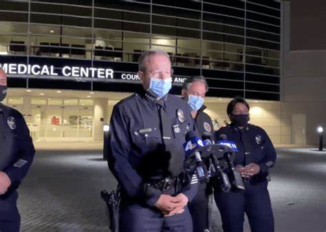 Lapd Officer Disarmed ‘pistol Whipped Before Suspect Taken Into