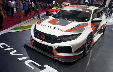 Mean Looking Honda Civic Type R Tcr Racecar Graces Giias