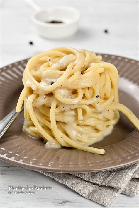 Pasta Cacio E Pepe Facile E Veloce Ricette Che Passione Di Ornella