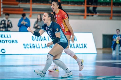 Volley Akademia Messina Torna Al Successo Macerata Battuta