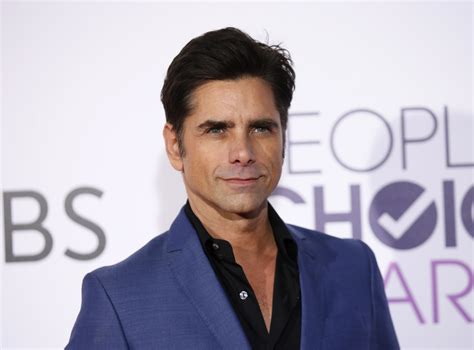 John Stamos Del Alocado Sex Symbol De Padres Forzosos A Un Asentado