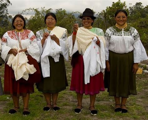 Vestimenta Del Ecuador : Vestimenta Típica