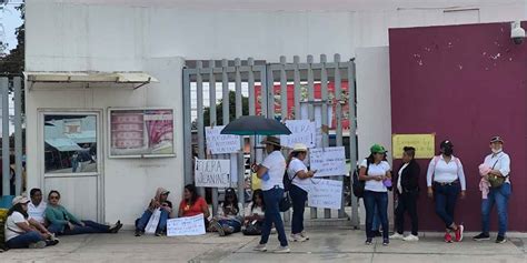 Docentes de Educación Especial exigen en la SEP la renuncia de