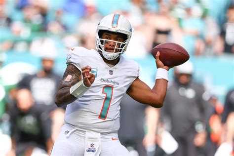 Dolphins release official depth chart ahead of Week 1 vs. Jaguars