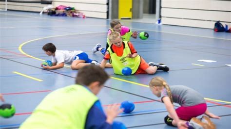 Leker Og Stafetter Handballno