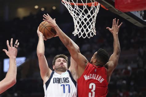 Doncics Triple Double Leads Mavericks To Win Over Blazers 132 112