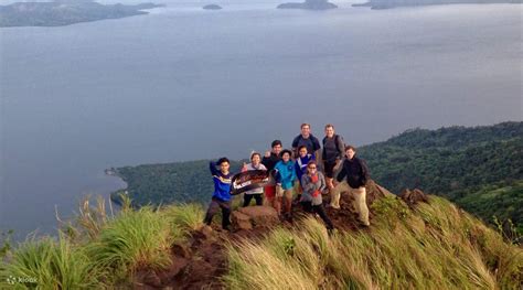 Mt Maculot Join In And Private Day Hikes From Manila Philippines