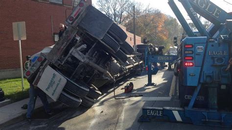 Bellefonte Tractor Trailer Rollover Crash With Entrapment Centre Daily Times