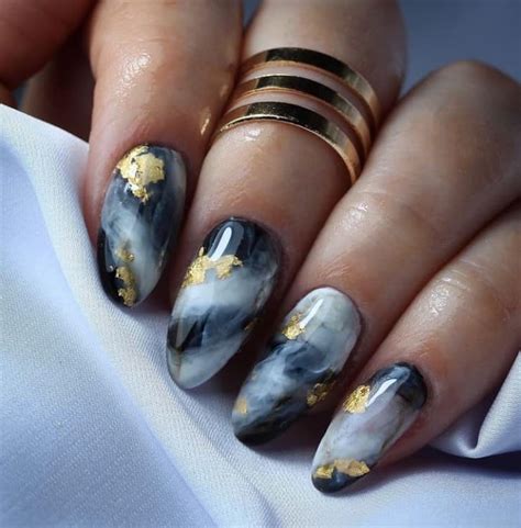 54 Black and Gold Nails: Stunning Ideas for Elegant Nail Art