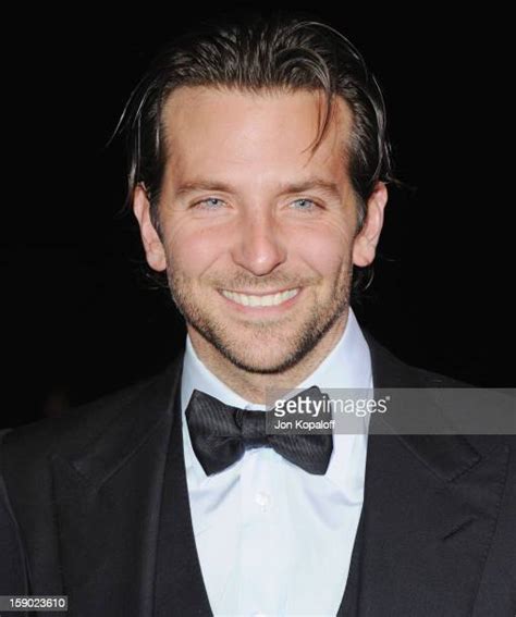 Bradley Cooper Long Hair Photos and Premium High Res Pictures - Getty ...