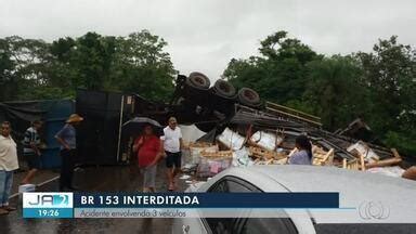 JA 2ª Edição TO Trecho da BR 153 fica interditada após caminhão