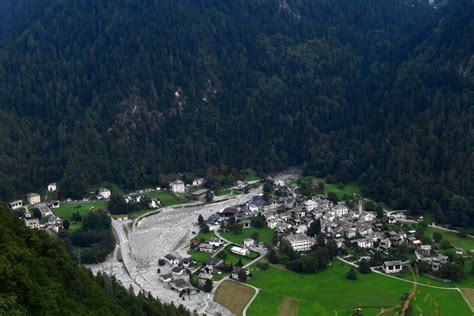 Eight Missing After Huge Landslide In Swiss Alps News Emirates24 7