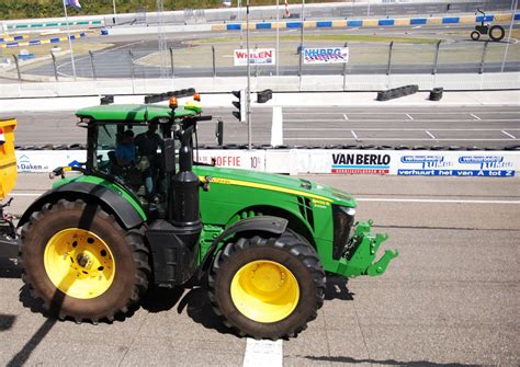 Foto John Deere 8400R 1241278