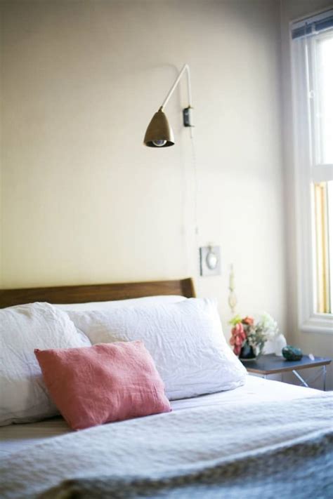 Free Ways To Instantly Improve Your Bedroom In A Weekend Apartment