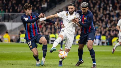 Bar A Real Madrid Les Compos Officielles Du Clasico