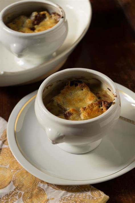 French Onion Soup - Traditional French Recipe | 196 flavors