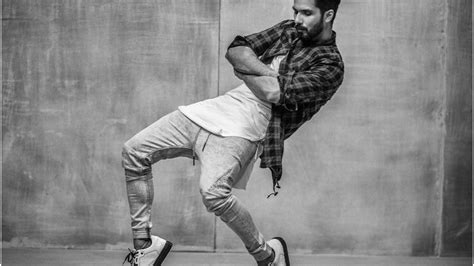 WATCH | 5 Times Birthday Boy Shahid Kapoor Floored Us With His Dance ...