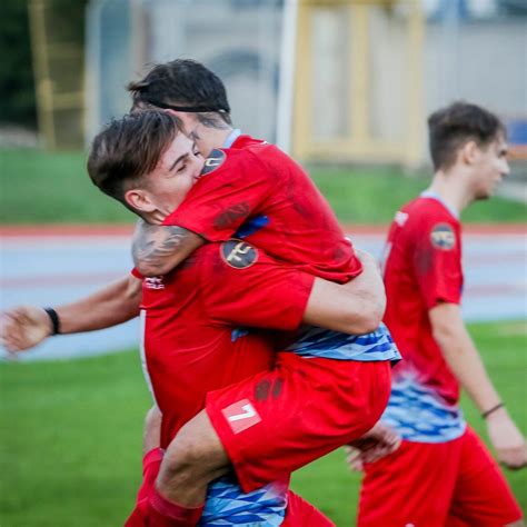 Calcio Juniores Fbc Saronno Ha Ingranato La Marcia Giusta Pari