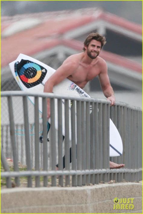 Liam Hemsworth Looks So Hot In New Beach Photos Photo