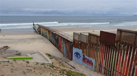 Playas De Tijuana Muro Fronterizo ESQUINA 32