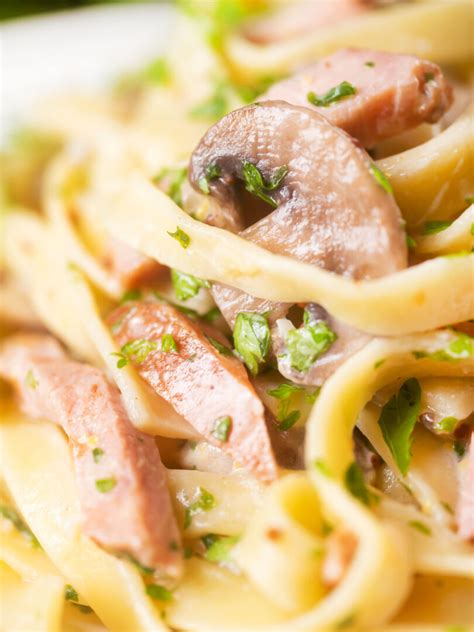 Easy Creamy Ham And Mushroom Tagliatelle Krumpli