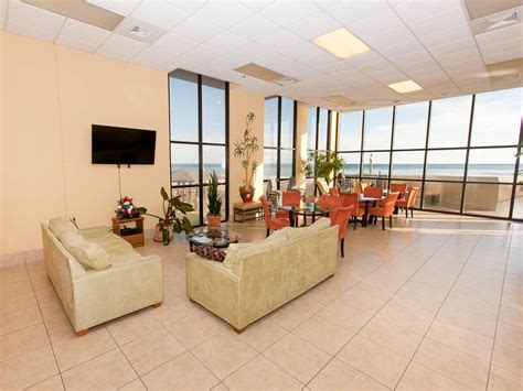 Phoenix III Condo Rentals- Liquid Life Vacation Rentals