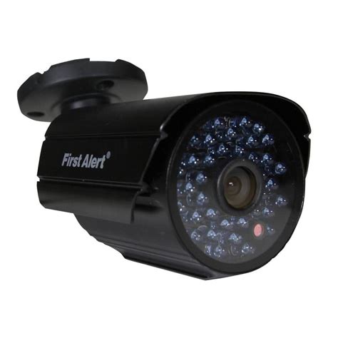 First Alert Wired 700 Tvl Indooroutdoor Security Surveillance Camera